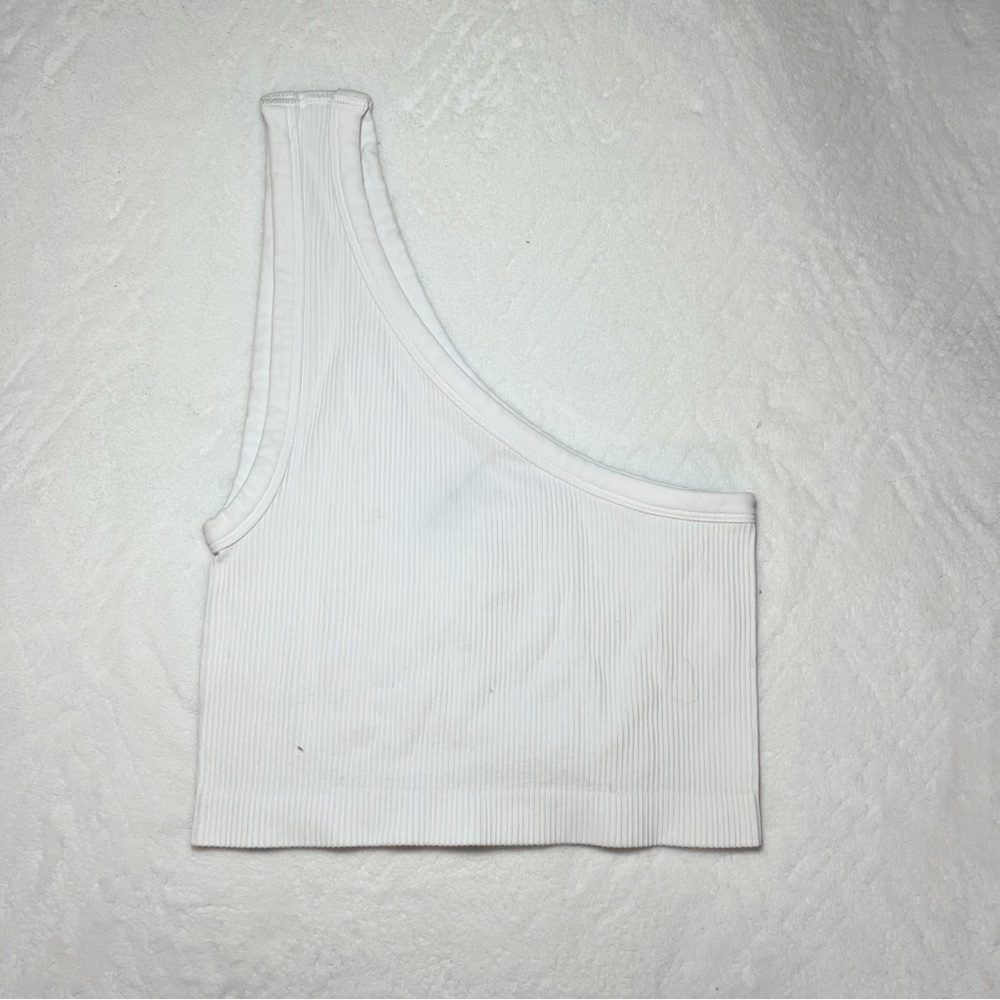 aritzia sunday best sue sinch seamless top SOLD
